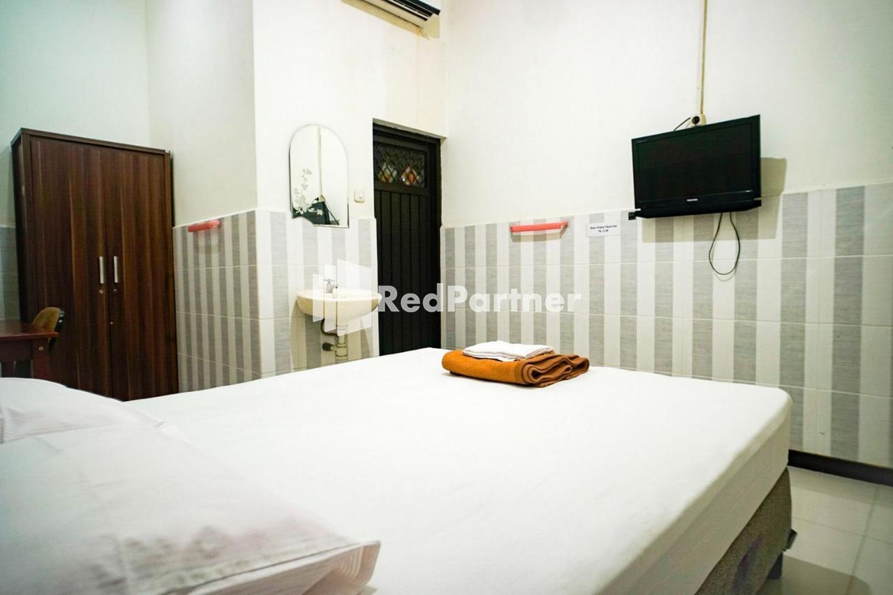 Hoki Homestay Redpartner Surabaya Ngoại thất bức ảnh